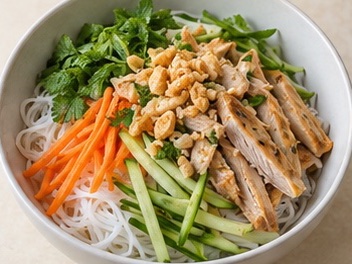 越式鸡肉米粉沙拉